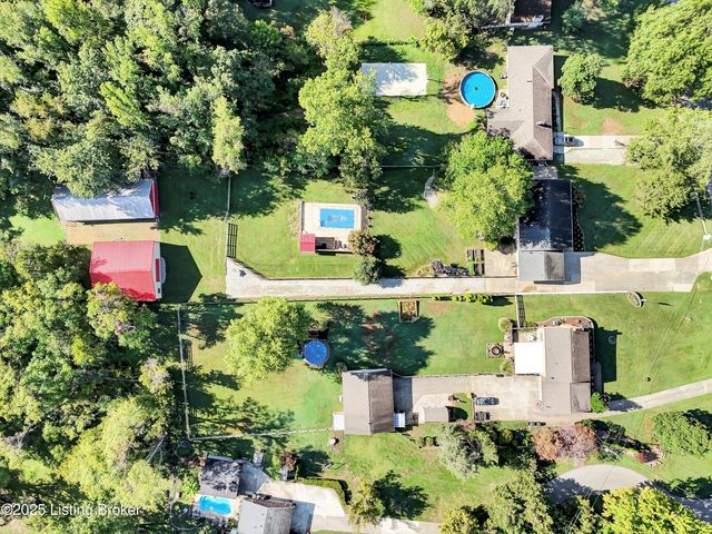 9305 Hi View Ln, Louisville, KY 40272