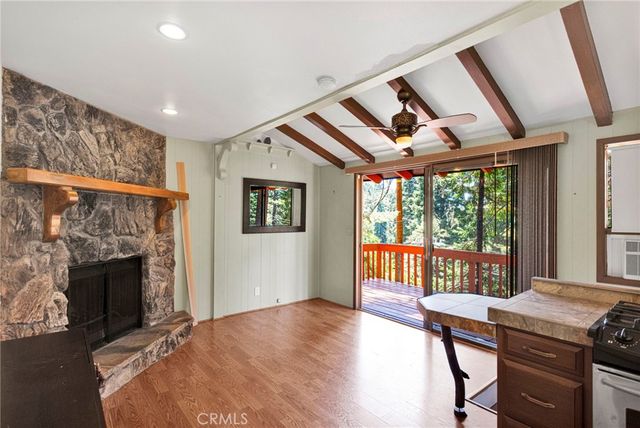 739 Lake Drive, Lake Arrowhead, CA 92385