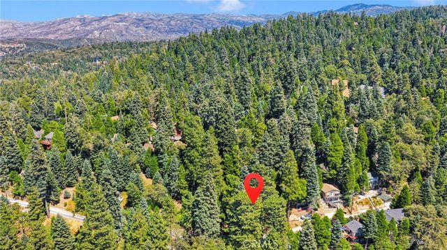 739 Lake Drive, Lake Arrowhead, CA 92385
