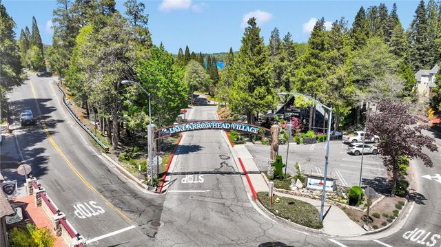 739 Lake Drive, Lake Arrowhead, CA 92385