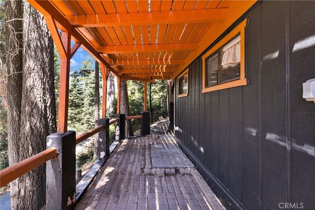 739 Lake Drive, Lake Arrowhead, CA 92385