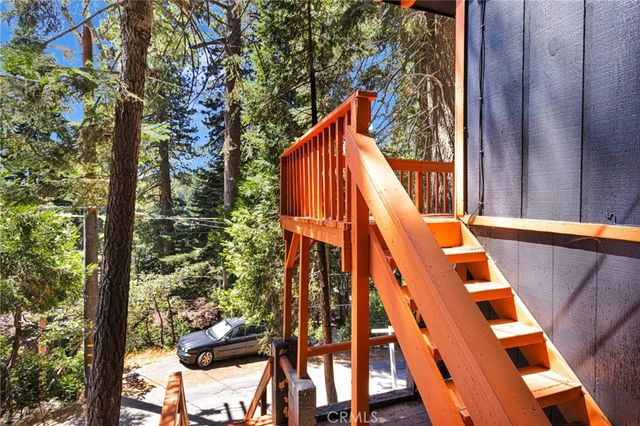 739 Lake Drive, Lake Arrowhead, CA 92385