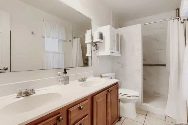 604 NORTHERN LIGHTS DR, New Braunfels, TX 78130