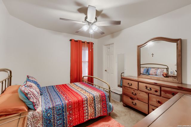 604 NORTHERN LIGHTS DR, New Braunfels, TX 78130