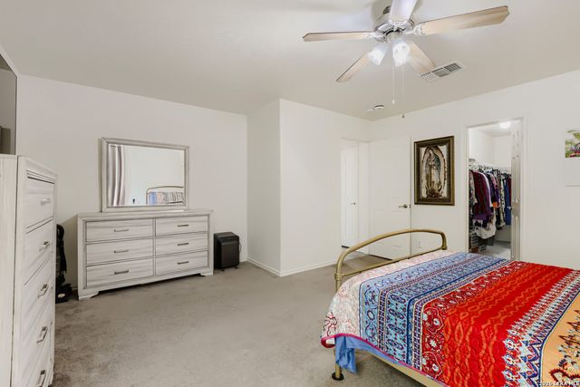 604 NORTHERN LIGHTS DR, New Braunfels, TX 78130