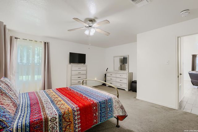 604 NORTHERN LIGHTS DR, New Braunfels, TX 78130