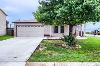 604 NORTHERN LIGHTS DR, New Braunfels, TX 78130