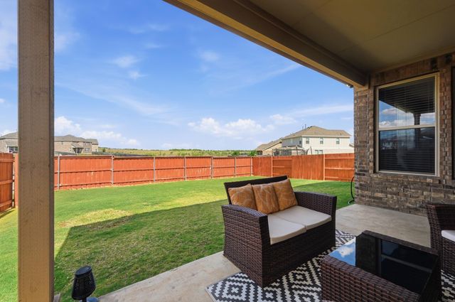 425 Purple Heart DR, Buda, TX 78610
