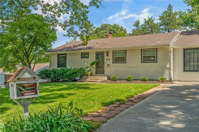 4916 W 78th Place, Prairie Village, KS 66208