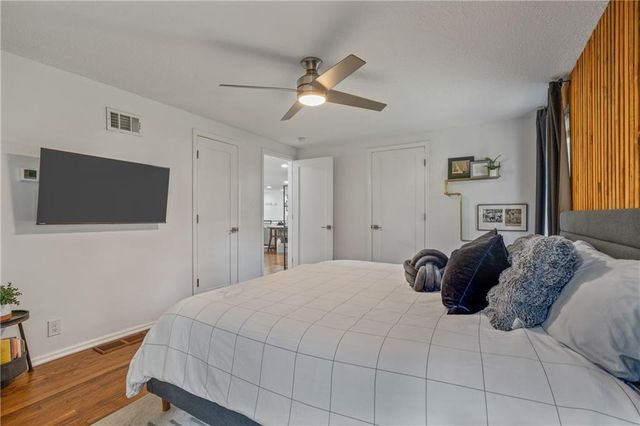 4916 W 78th Place, Prairie Village, KS 66208