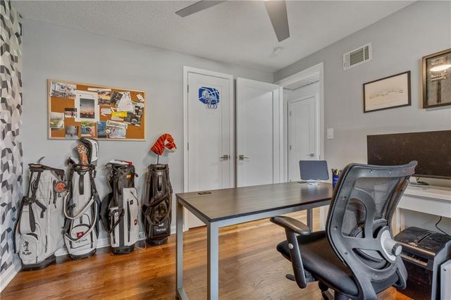 4916 W 78th Place, Prairie Village, KS 66208