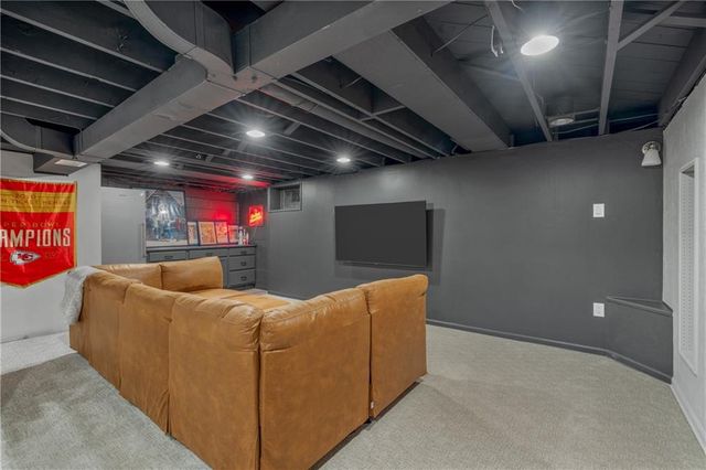 4916 W 78th Place, Prairie Village, KS 66208