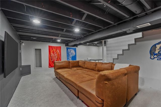4916 W 78th Place, Prairie Village, KS 66208