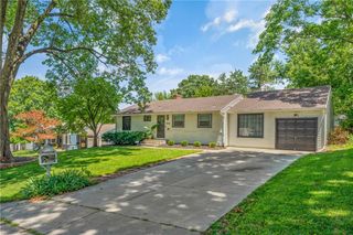 4916 W 78th Place, Prairie Village, KS 66208