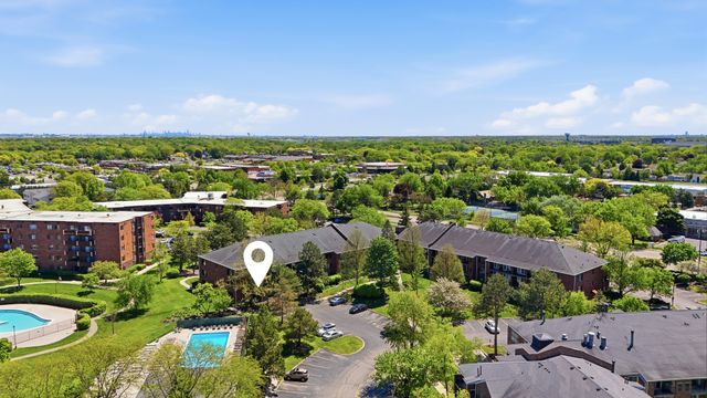 520 Biesterfield Road 119f, Elk Grove Village, IL 60007