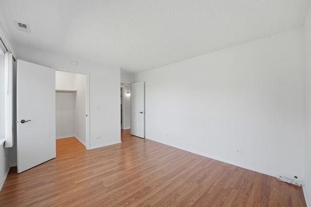 520 Biesterfield Road 119f, Elk Grove Village, IL 60007