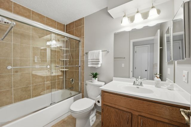 520 Biesterfield Road 119f, Elk Grove Village, IL 60007