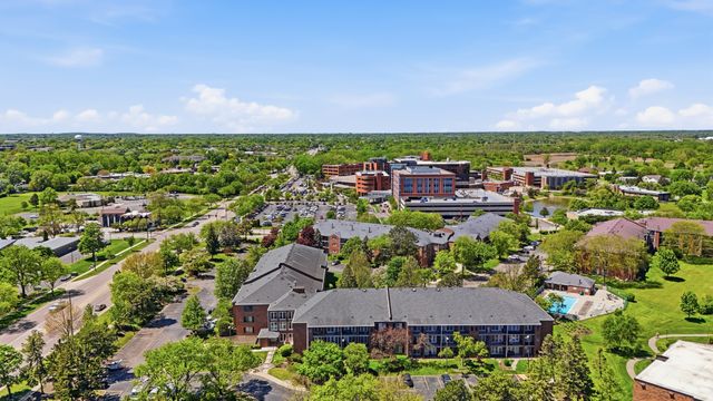 520 Biesterfield Road 119f, Elk Grove Village, IL 60007