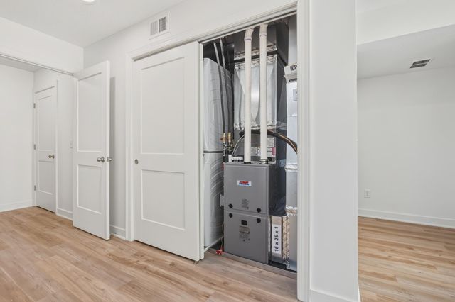 1195 Bush Avenue, Saint Paul, MN 55106