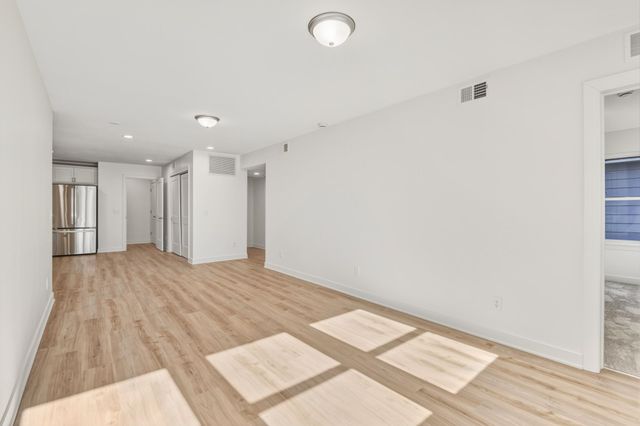 1195 Bush Avenue, Saint Paul, MN 55106