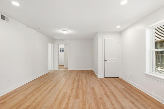 1195 Bush Avenue, Saint Paul, MN 55106