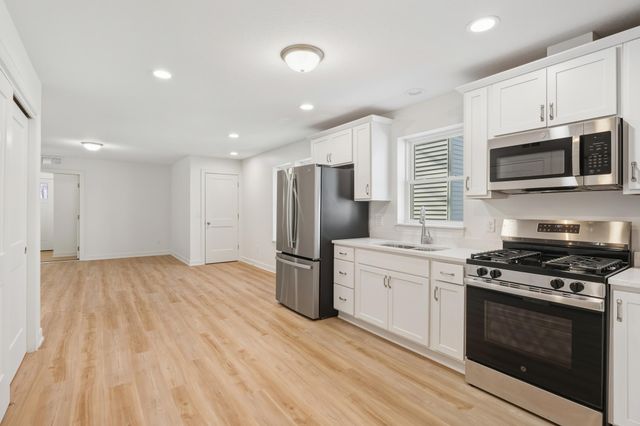 1195 Bush Avenue, Saint Paul, MN 55106