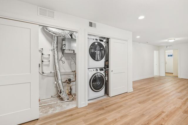 1195 Bush Avenue, Saint Paul, MN 55106