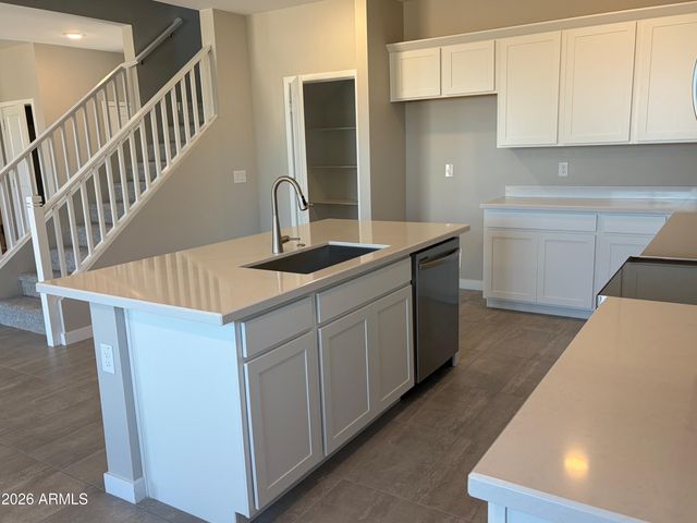 7300 E HACKAMORE Lane S, San Tan Valley, AZ 85143