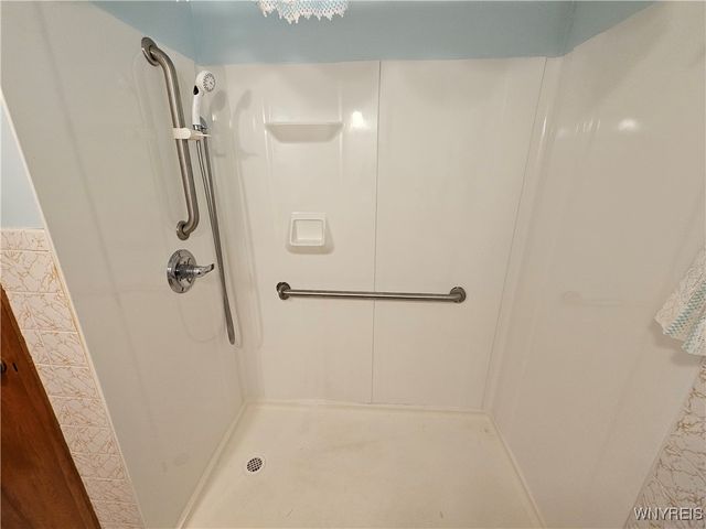 2653 Ontario Avenue, Niagara Falls, NY 14305