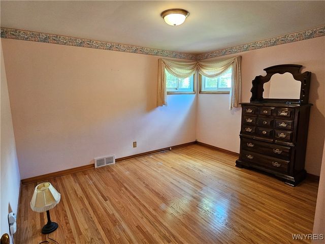 2653 Ontario Avenue, Niagara Falls, NY 14305