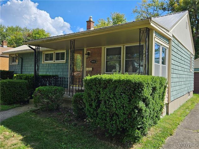 2653 Ontario Avenue, Niagara Falls, NY 14305