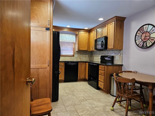 2653 Ontario Avenue, Niagara Falls, NY 14305