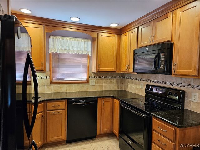 2653 Ontario Avenue, Niagara Falls, NY 14305