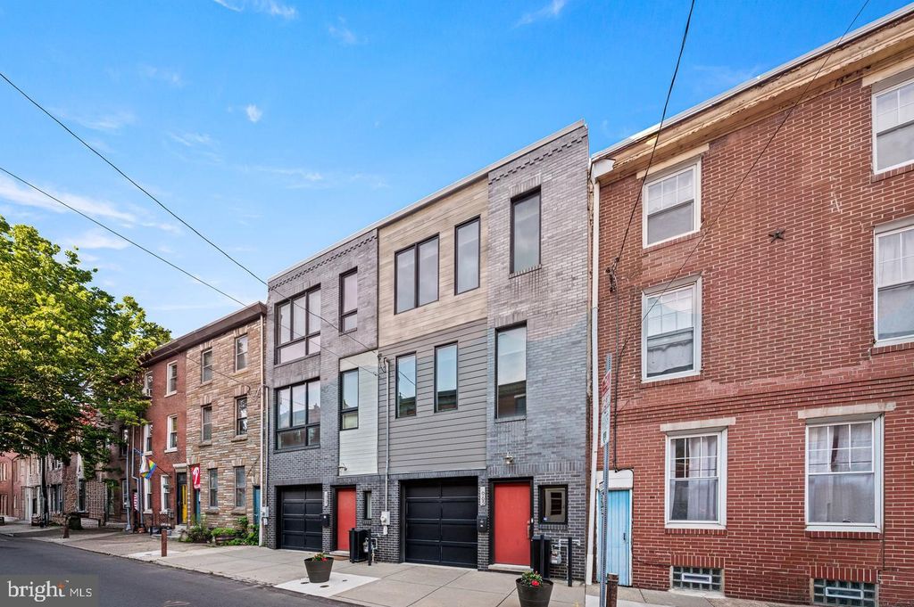 965 N RANDOLPH ST, PHILADELPHIA, PA 19123 — exterior