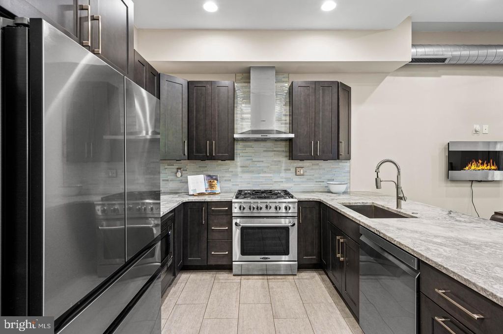 965 N RANDOLPH ST, PHILADELPHIA, PA 19123 — photo 4