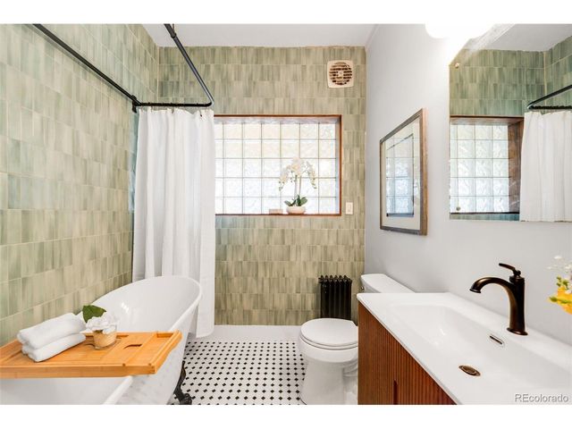 2269 Albion St, Denver, CO 80207