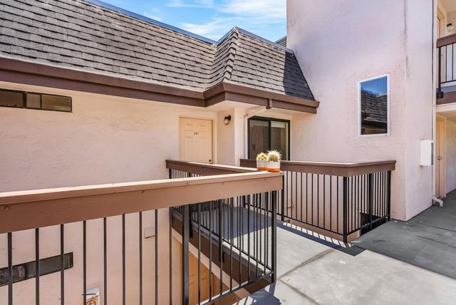 417 Evelyn Ave 205, Albany, CA 94706