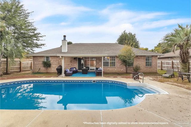 3933 Harbors Port St, Pace, FL 32571