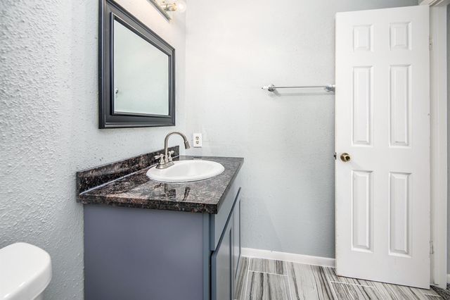 3085 Walnut Bend Lane 35, Houston, TX 77042