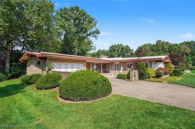 2990 Mccormick Road, Silver Lake, OH 44224