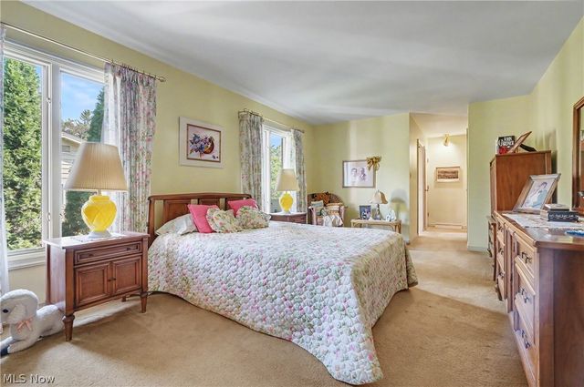 2990 Mccormick Road, Silver Lake, OH 44224