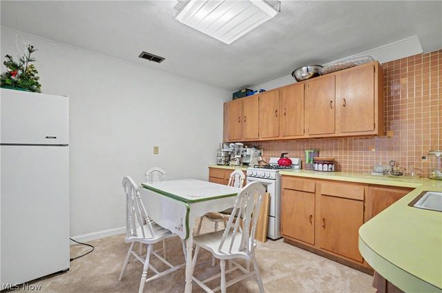 2990 Mccormick Road, Silver Lake, OH 44224