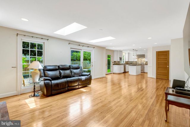 1301 STONE MEADOW WAY, Vienna, VA 22182