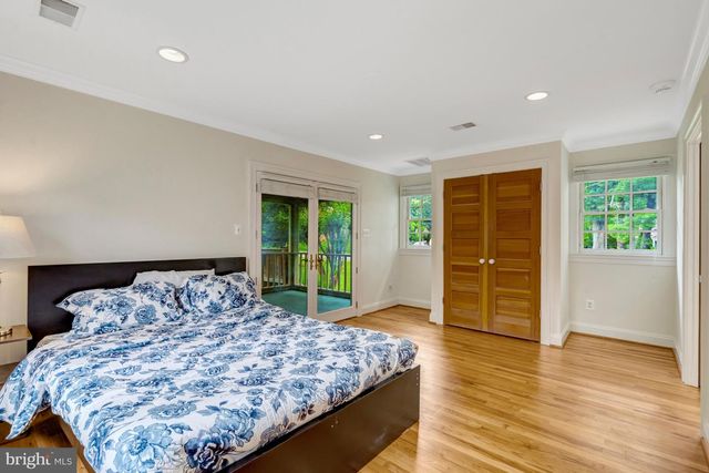 1301 STONE MEADOW WAY, Vienna, VA 22182