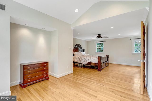 1301 STONE MEADOW WAY, Vienna, VA 22182