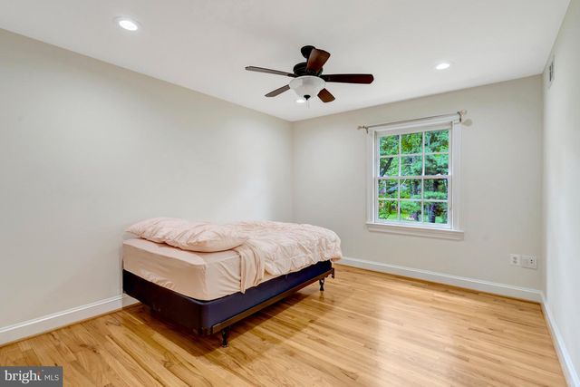 1301 STONE MEADOW WAY, Vienna, VA 22182
