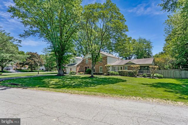 1301 STONE MEADOW WAY, Vienna, VA 22182