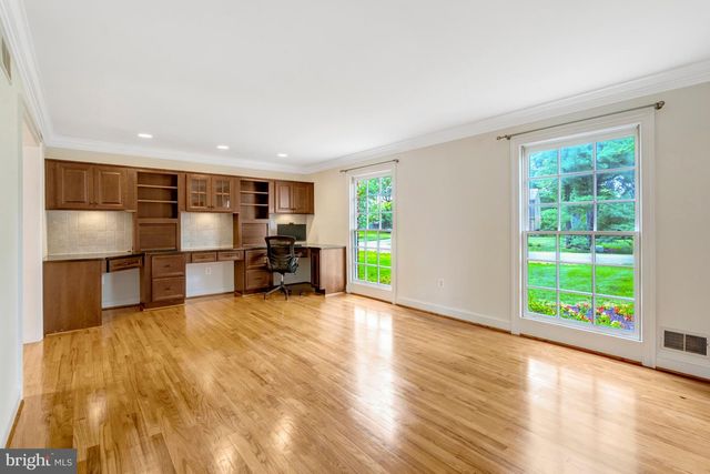 1301 STONE MEADOW WAY, Vienna, VA 22182