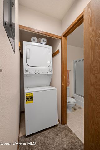 126 E Willow Tree LN, Hayden, ID 83835