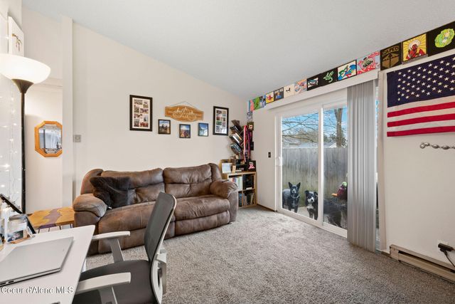 126 E Willow Tree LN, Hayden, ID 83835